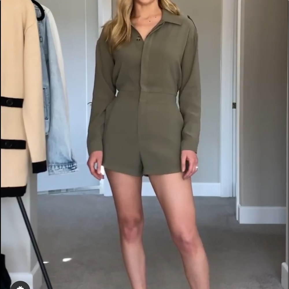 Forever 21 Romper with Long Sleeve in Green